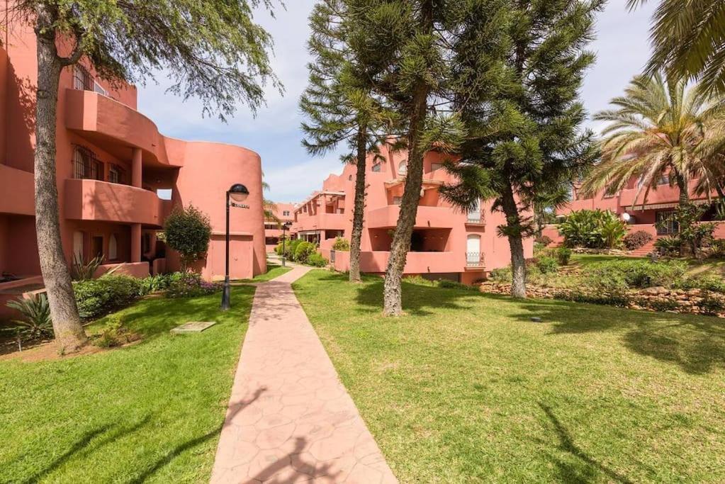Apartamento Alvarito Playa Front *